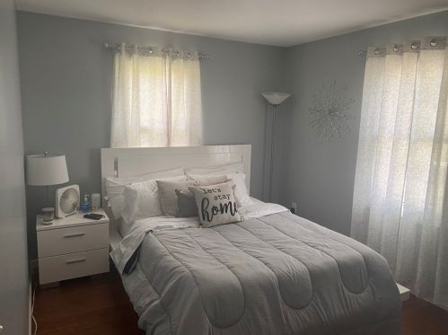 18 Blaze Rd, New Bedford MA  02745-4201 exterior