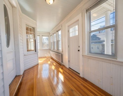 24 Bussey St, Dedham MA 02026-2239 exterior