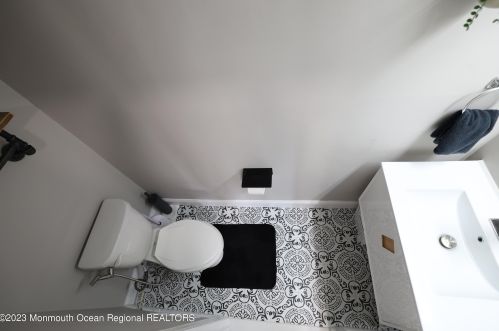 30 Renee Ct, Jackson Twp NJ 08527-2371 exterior