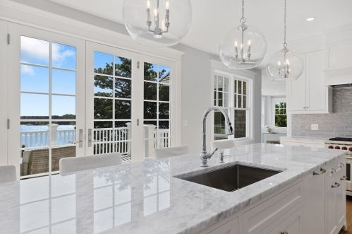 558 Fox Hill Rd, Chatham MA 02633-1412 exterior