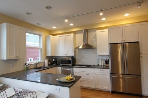 18 Whittemore St, Arlington, MA 02474-6602