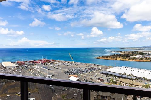 415 South St, Honolulu HI  96813-5052 exterior