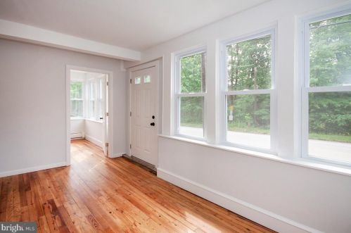 156 Turkey Hill Rd, West Deptford NJ  08093-2312 exterior