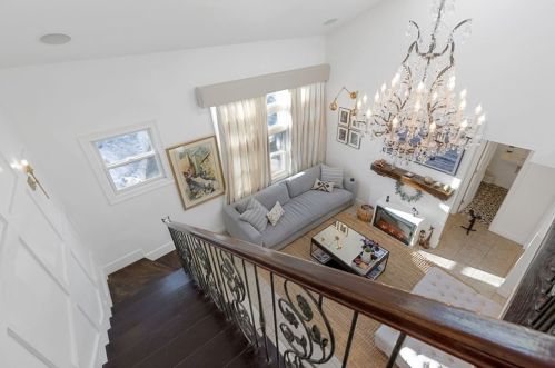 336 Elliot St, Newton MA 02464-1250 exterior