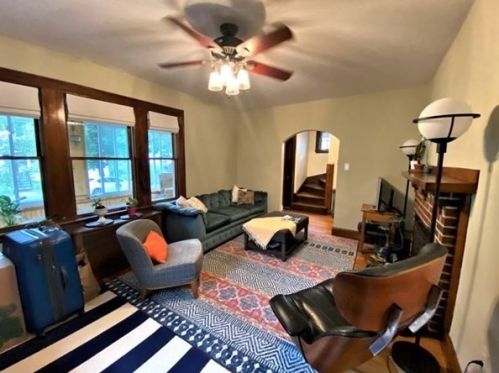 134 Sunset Rd, Arlington MA  02474-8921 exterior