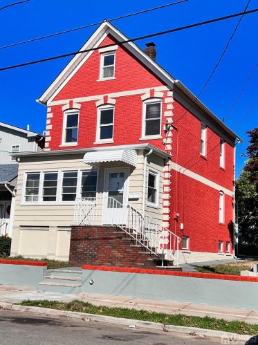 76 Sharot St, Carteret NJ  07008-2909 exterior