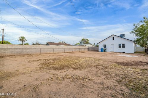 1626 Adams St, Phoenix AZ  85007-2606 exterior