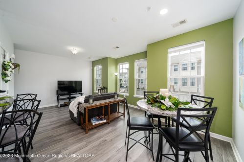 38 Kyle Dr, Tinton Falls NJ 07712-7536 exterior