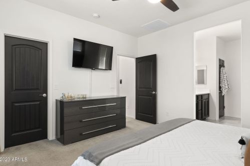 2837 Apollo Rd, Phoenix AZ  85041-5339 exterior