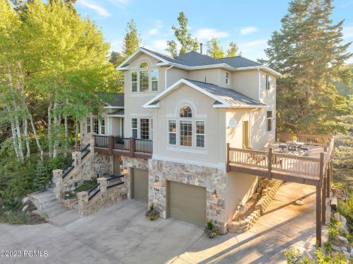 4365 Hidden Cv Rd, Park City UT 84098-4724 exterior