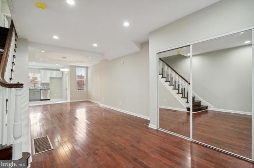 1920 Godfrey Ave, Philadelphia PA  19141-1302 exterior