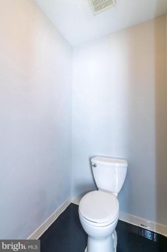 5484 Wooded Way, Columbia MD  21044-5722 exterior