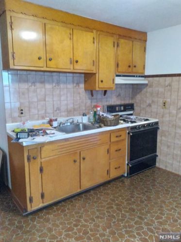 27 Patterson St, East Newark NJ  07029-1419 exterior