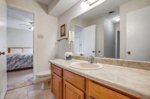 3921 Greenway Dr, Garland TX 75041-4810 exterior