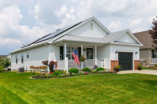 16 Silver Creek Dr, West Deptford NJ  08051-1461 exterior