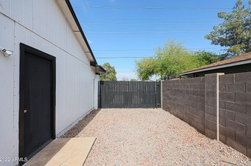 2940 71 Ave, Phoenix AZ 85033-1410 exterior