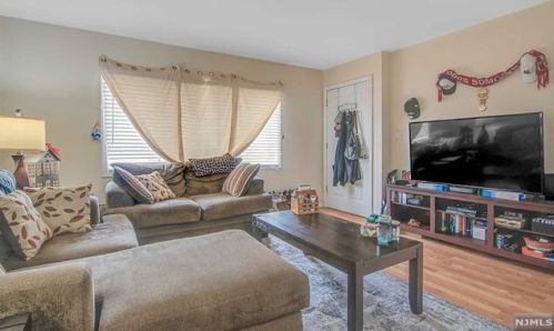 111 Patterson St, East Newark, NJ 07029-1413