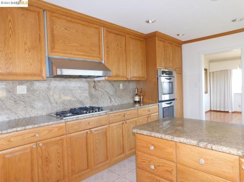 1612 View Dr, San Leandro CA  94577-5343 exterior