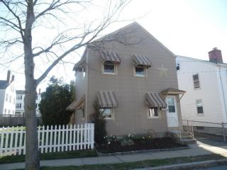 17 Middle St, Fairhaven MA  02719-2939 exterior