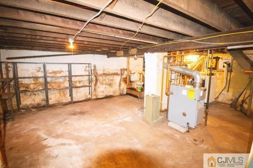 17 Grant Ave, Carteret NJ 07008-3105 exterior