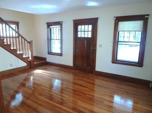 35 Surry Rd, Arlington MA  02476-5933 exterior