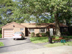 33 Bencliffe Cir, Newton, MA 02466-1101