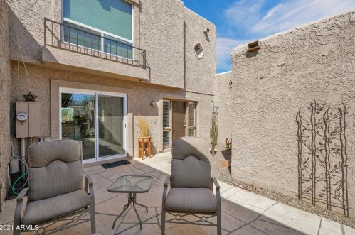 4031 Charter Oak Rd, Phoenix AZ 85032-7470 exterior