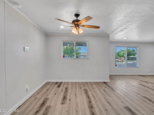 5526 Clarendon Ave, Phoenix AZ 85033-4118 exterior