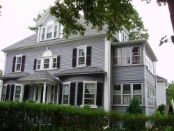 17 Prairie Ave, Newton, MA 02466-2103