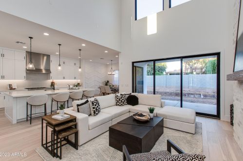 4007 34th St, Phoenix AZ  85040-1820 exterior