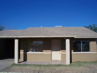 2044 Washington St, Phoenix, AZ 85009-5207