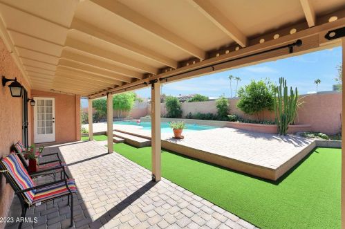 901 Beck Ln, Phoenix AZ  85022-3505 exterior