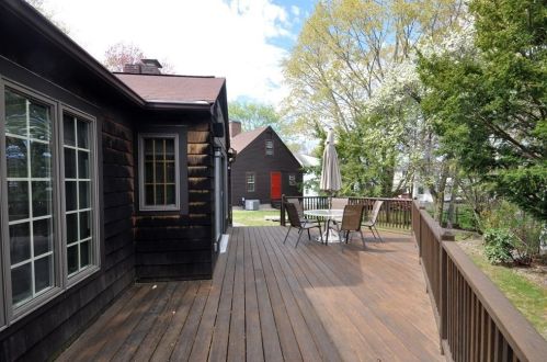 15 Rdg St, Arlington MA 02474-1705 exterior