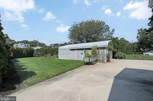 132 Main St, West Deptford NJ 08051-1046 exterior