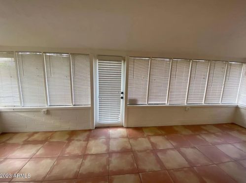 3308 Clarendon Ave, Phoenix AZ 85033-4024 exterior