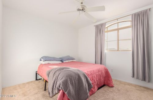 13451 47 Way, Phoenix AZ 85042-5318 exterior