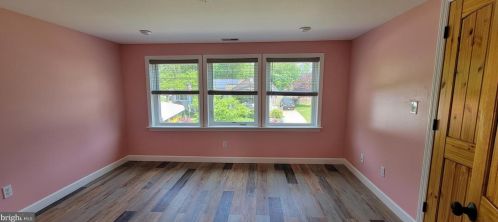 1859 Manhassett Ave, West Deptford NJ 08096-4307 exterior