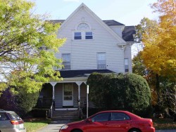 40 Hartford St, Newton, MA 02461-1517