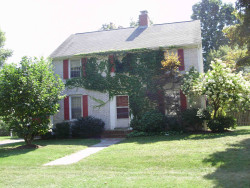 146 Fairway Dr, Newton, MA 02465-1715