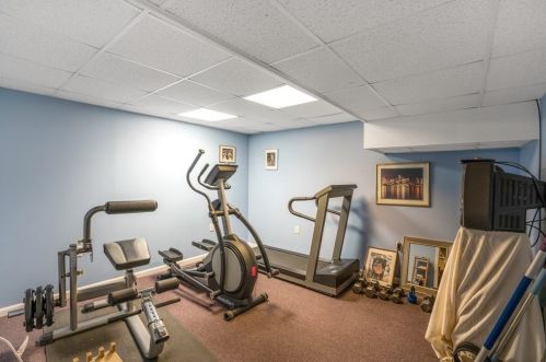 1 Belmont Ln, North Reading MA 01864-2329 exterior