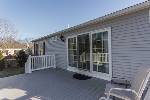 72 Brookstone Dr, East Bridgewater MA 02324-2633 exterior