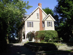 79 Lowell Ave, Newton, MA 02460-1502