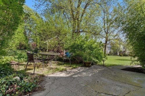 34 Summer St, Nahant MA 01908-1460 exterior