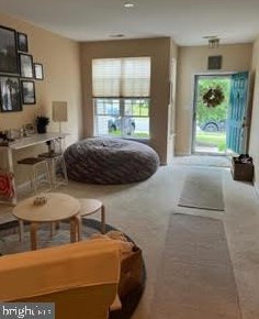 123 Sansom Ln, West Deptford NJ  08096-5168 exterior