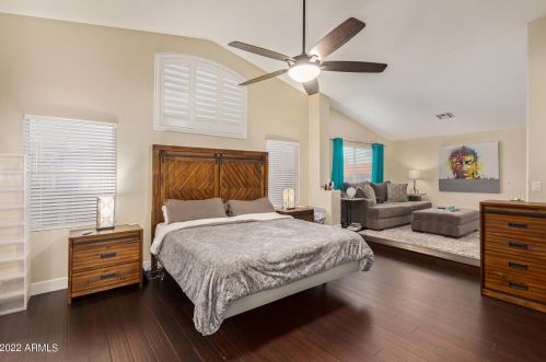 1004 Amberwood Dr, Phoenix AZ  85048-1937 exterior