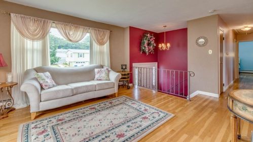 22 Glenwood Dr, Lawrence MA 01843-3001 exterior