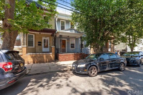 306 Ann St, East Newark, NJ 07029-1908