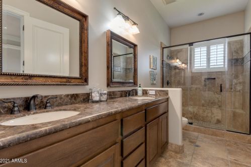 1465 Caribbean Ln, Phoenix AZ 85023-6792 exterior