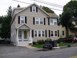 90 Auburn St, Newton, MA 02466-2502