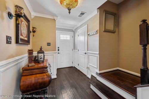 66 Kyle Dr, Tinton Falls, NJ 07712-7536